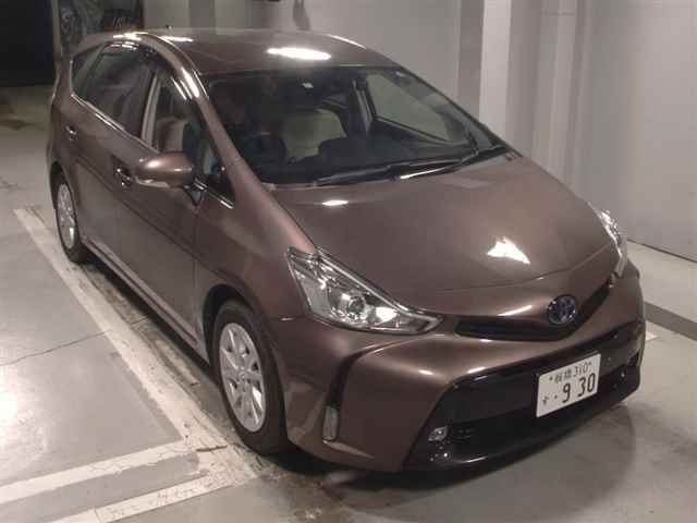 8278 Toyota Prius alpha ZVW41W 2020 г. (JU Tokyo)